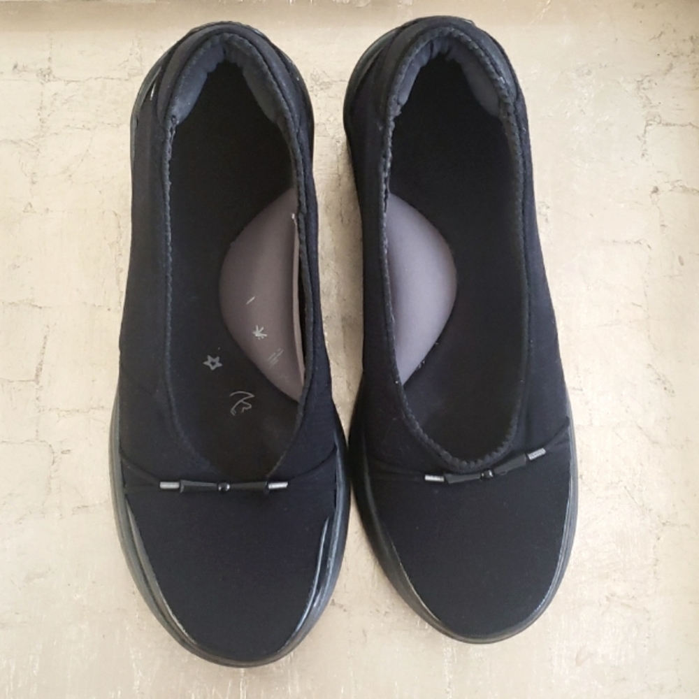 Black Shoes
